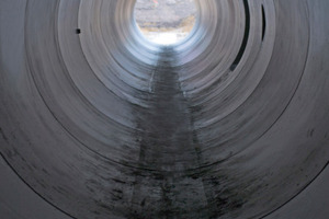  Tunnelblick? Die Perfekt Rohre wurden mittels Autokran und Rohrzuggerät verlegt. 