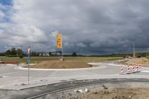  Beim Kreisring in Gärtringen entschieden sich die Verantwortlichen ausschließlich für Glasfaserbeton als Baustoff, hergestellt und geliefert von der Heidelberger Beton GmbH & Co. Stuttgart KG.  