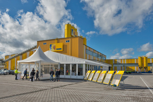  Das neu eröffnete Betonplattenwerk von Kann in Urmitz. 