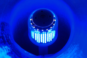  Leuchten Ihre Schlauchliner schon blau? Der kleine LED-Kopf (Kugelkopf) Generation 4 Model 336 von Bluelight eignet sich für Rohre der Durchmesser DN100 bis 200 mm. 