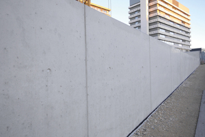  Einseitiges Ankern erleichterte am Wertstoffhof in Tübingen die Arbeit vor allem bei langen und geraden Wänden. „Das sparte Zeit und war ein wichtiger Vorteil auf dieser Baustelle“, so Bauleiter Dieter Dorsch. 