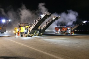  Die Startbahn am Flughafen Frankfurt wurde in nur fünf Tagen erneuert. 