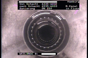  Reparaturergebnisse von Rohrversätzen und Lageabweichungen mit Pipe-Seal-Flex. Hier nach der Reparatur. 