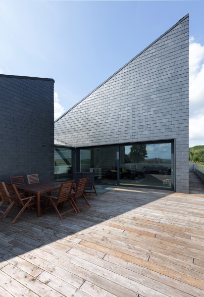 Wie ein Fels in der Landschaft - THIS – Tiefbau Hochbau Ingenieurbau