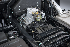  Die Leistung D26-Motors ist über einen optionalen, zwischen Motor und Getriebe eingebauten Nebenabtrieb von OSI abrufbar.  