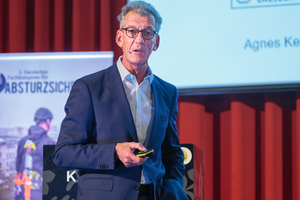  Prof. Dr.-Ing. Manfred Helmus, Leiter des Lehr- und Forschungsgebietes für Baubetrieb und Bauwirtschaft an der Bergischen Universität Wuppertal, stellte BIM-Methoden für den Arbeits- und Gesundheitsschutz vor. 