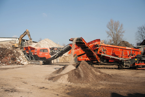  Auf Basis der bewährten 883+ kommt zum Ende des Jahres eine „Triple Shaft“-Ausführung auf den Markt. Das Kernstück der Anlage sind drei gegenläufig rotierende Wellen. 