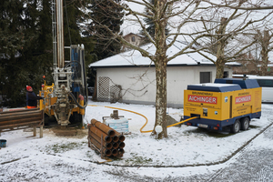  17 bar von 24 bar möglicher Überdruck genügten, um auf rund 60 Meter Tiefe zu bohren. 