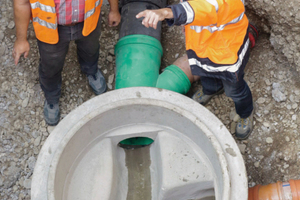  Der Prüfingenieur besucht die Baustelle: Hohe Ausführungsqualität und damit langfristig wirtschaftliche und nachhaltige Investitionen werden nur dort erreicht, wo Auftraggeber dies als klare Zielvorstellung formulieren und sich für dieses Ziel einsetzen.  