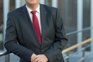  Peter Gerstmann, Vorsitzender der Geschäftsführung der Zeppelin GmbH. 