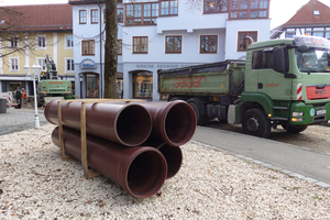  Für die Erneuerung des Mischwasserkanals in der Bahnhofstraße in Immenstadt kamen braune HS-Kanalrohre zum Einsatz. 