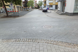  Vorher: Seit langem ein Sanierungsfall: die Kreuzung Kirchgasse/Ecke Rathausplatz. 