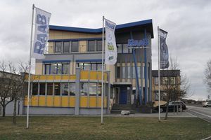  Der Stammsitz des Unternehmens an der Frankenstraße in Ebensfeld. 