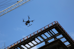  Der Einsatz von Drohnen ermöglicht eine realitätsgetreue, detaillierte 3D-Abbildung, wodurch das Arbeiten auf der Baustelle optimiert wird. 