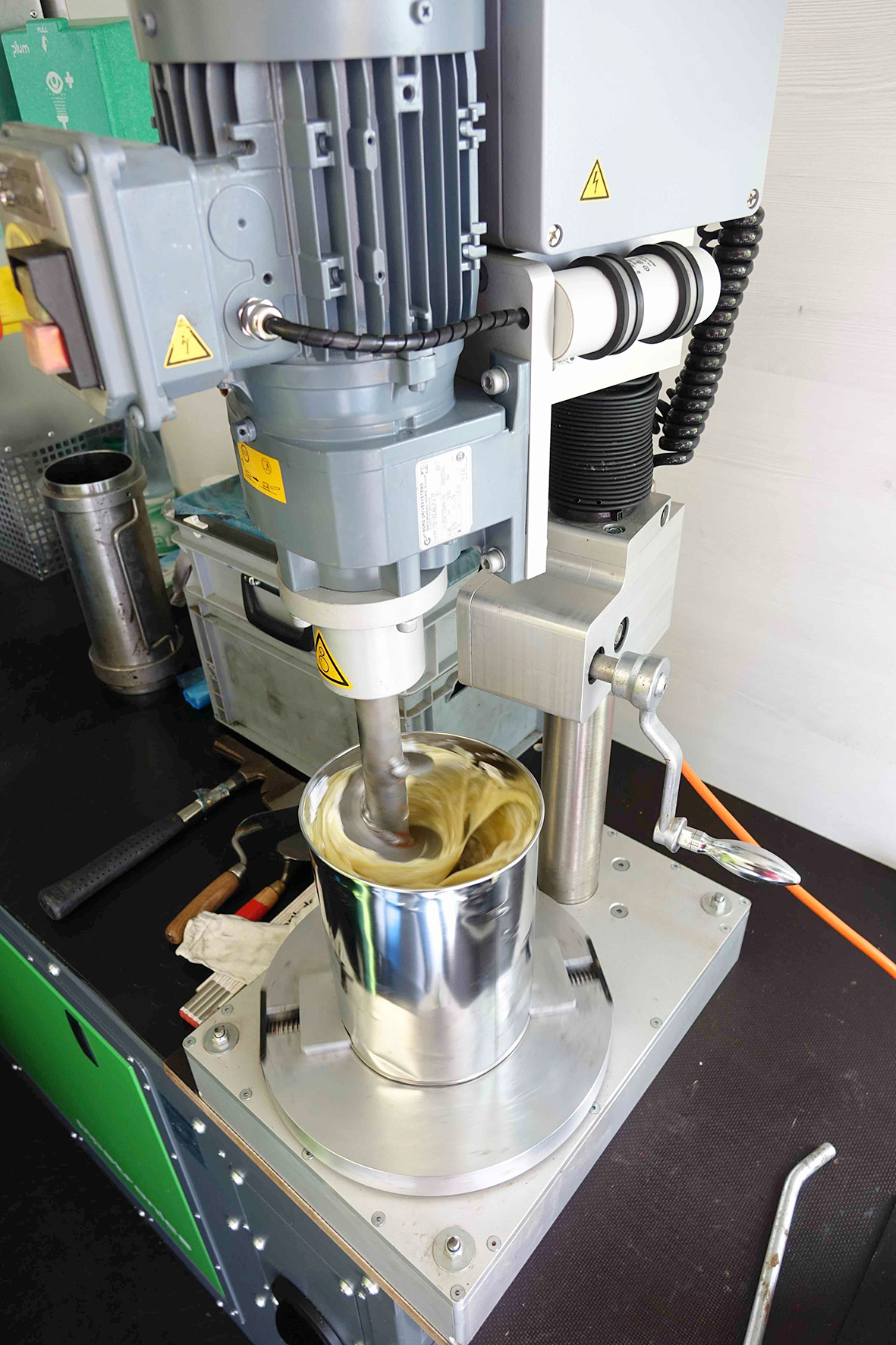 Fräsen, verspachteln, verpressen - THIS – Tiefbau Hochbau Ingenieurbau