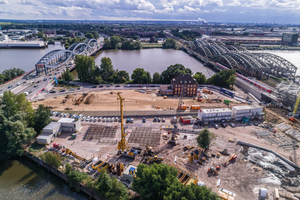  Der Elbtower soll nach seiner geplanten Fertigstellung im Jahr 2025 mit 244 m das höchste Gebäude Hamburgs werden. 