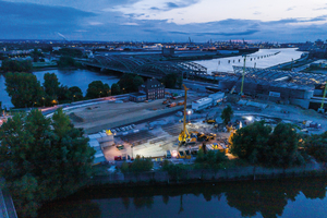  Seit 2001 entsteht mit dem Stadtteil HafenCity ein Projekt der Superlative. 