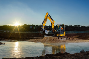  Mit der automatischen Motorabschaltung erkennt der JCB 86C-2 automatisch Leerlaufzeiten und nutzt sie, um weiter Kraftstoff zu sparen. 