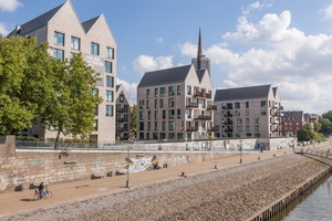  Bei den Mehrfamilienhäusern in Bremen kamen die Hochleistungsdämmplatten von Kingspan zum Einsatz. Auch hier konnte mithilfe von Kooltherm mehr Wohnfläche generiert werden. 