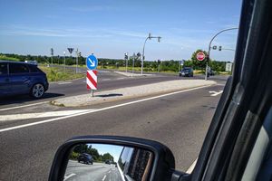  Verkehrsinsel nach vier Jahren. 