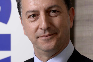  Göksel Güner, Chief Operating Officer (COO), Komatsu Europe International N.V. 