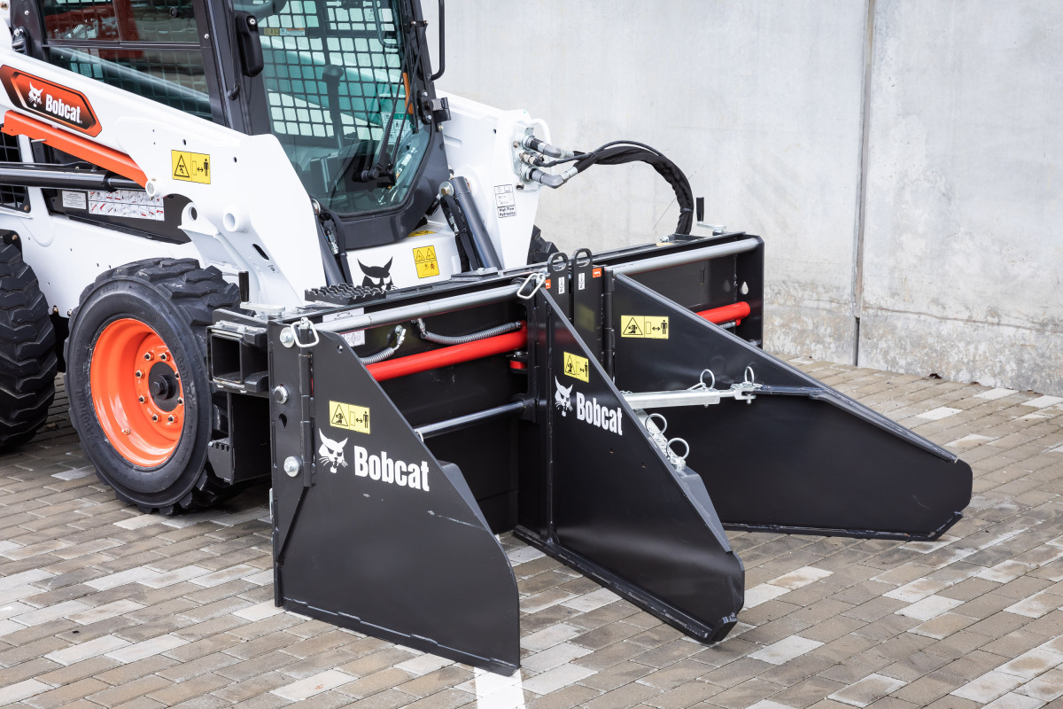 Das neueste Anbaugerät von Bobcat verlegt Straßenbeläge aus Asphalt und weiteren gängigen Materialien.