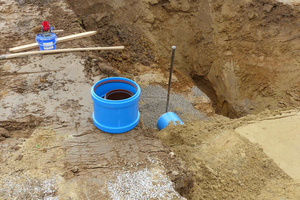  Aufgrund der Werkstoffeigenschaften sind HS-Kanalrohre auf der Baustelle leicht zu handhaben und einfach zu verlegen. 