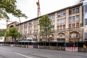  Ein lebendiges „Stück Stadt“ mit vielfältigen Nutzungsformen und hochwertiger Architektur sind rund um das legendäre Kunsthaus Tacheles geplant. 