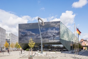  Das Futurium befindet sich zwischen Reichstag und Hauptbahnhof am Berliner Spreeufer.  