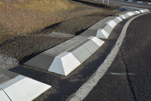  Die Entwässerung der Fahrbahnflächen erfolgt über Straßenabläufe in die geplanten Entwässerungsleitungen bzw. über geöffnete Bordanlagen in die unbefestigten Seitenbereiche. 
