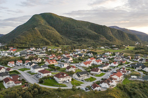  Im Rahmen des laufenden Projekts ist geplant, fünf Inseln in der Gemeinde Ålesund durch ein Netz von Tunneln und Brücken mit dem Festland im Bezirk Møre og Romsdal zu verbinden. 