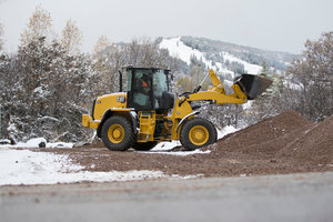  Der neue Cat 914 mit 74 kW (101 PS) Motorleistung und 8,7 Tonnen Einsatzgewicht. 