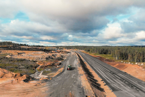  Mit 27 Kilometern Länge sowie mit bis zu vier Fahrspuren und 28 Einzelbauwerken ist die Riksvei 3/25 eine der größten und wichtigsten Bundesstraßen Norwegens.  