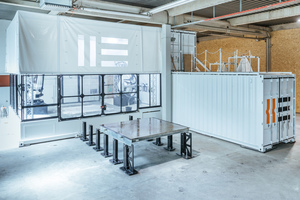  In einer alten Fabrikhalle in Norderstedt bei Hamburg hat ein Start-up den Concrete Aeditor gebaut, der die Herstellung von Betonbauteilen revolutionieren soll. 
