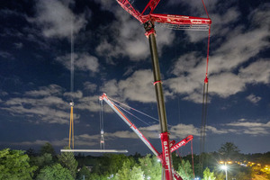  Nachtschicht: mit viel Technik und Manpower absolviert Kran-Saller den Einhub eines 61 Tonnen schweren Bauteils für eine Fußgängerbrücke in München-Solln. 