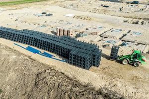  Die Elemente werden auf Palette geliefert und können mit einem Gabelstapler bequem zur Einbaustelle gefahren werden. 