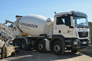  Der Transport von Flüssigboden erfolgt in üblichen Mischfahrzeugen. 