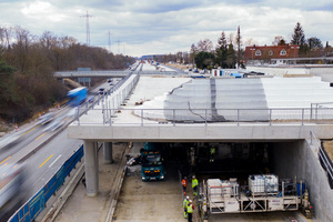  Die Lärmschutzwälle aus dem innovativen Dämmmaterial AirPor von Joma sollen die neuen Galerien nahe Germering und Gilching lückenlos mit ebenfalls neuen Lärmschutzwänden entlang der Autobahn A96 verbinden.  