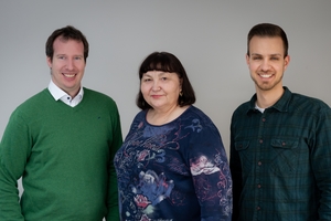  Die Sanierungstechnik Dommel GmbH erhält in der Niederlassung in Wiesbaden tatkräftige Unterstützung von (v.l.n.r) Stefan Schmidt, Jolanta Maier und Marius Braun. 