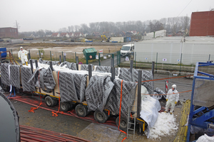  Die Schlauchliner wurden im Werk des Herstellers mit Polyesterharz getränkt und gekühlt zur Einbaustelle geliefert. 