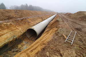  Die Verlegung mit den 12 Meter langen GFK-Rohren kann direkt in einer Sand- bzw. Splittbettung erfolgen. 