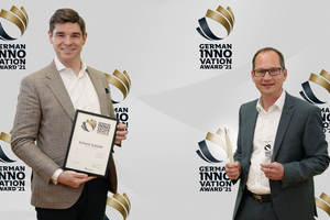  Mike Bucher (Vorstandsvorsitzender) und Werner Venter (Produktmanager Isolink) freuen sich über die besondere Auszeichnung. 