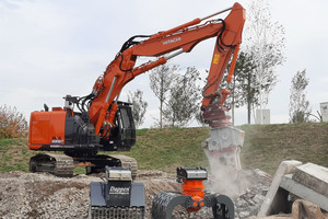  Auf Demo-Baustellen können die Fachbesucher neueste Technik im Einsatz erleben und diese auch selbst testen. 