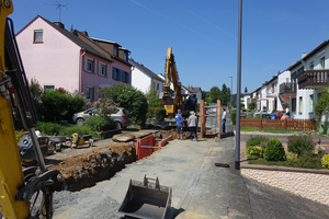  Bei der Erneuerung des Mischwasserkanals in Goethestraße in Bad Camberg hat sich der Auftraggeber für den Einsatz von Fabekun-Kanalrohren entschieden. 