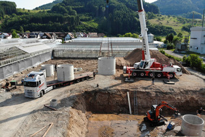  Lieferung von Betonbehältern, die miteinander verbunden den unterirdischen Wasservorrat von ca. 200 m³ Volumen bilden. 