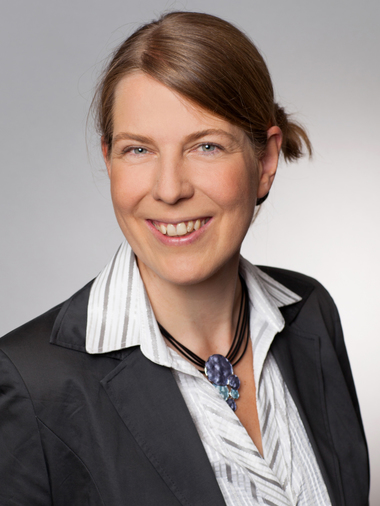 Eva Flasp?ler (Dipl.-Psychologin) ist wissenschaftliche Mitarbeiterin im Institut f?r Arbeitsschutz der Deutschen Gesetzlichen Unfallversicherung (IFA).