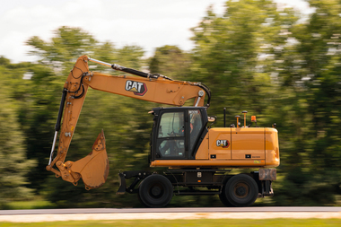 Der neue Cat M320 mit 129 kW (175 PS) Motorleistung und 18,8 bis 21,2 t Einsatzgewicht.