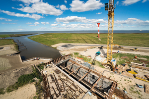  Die Baustelle darf auch während er Ausführung nicht zum Schwachpunkt des Deichsystems werden. Der Küstenschutz muss gewahrt bleiben. 