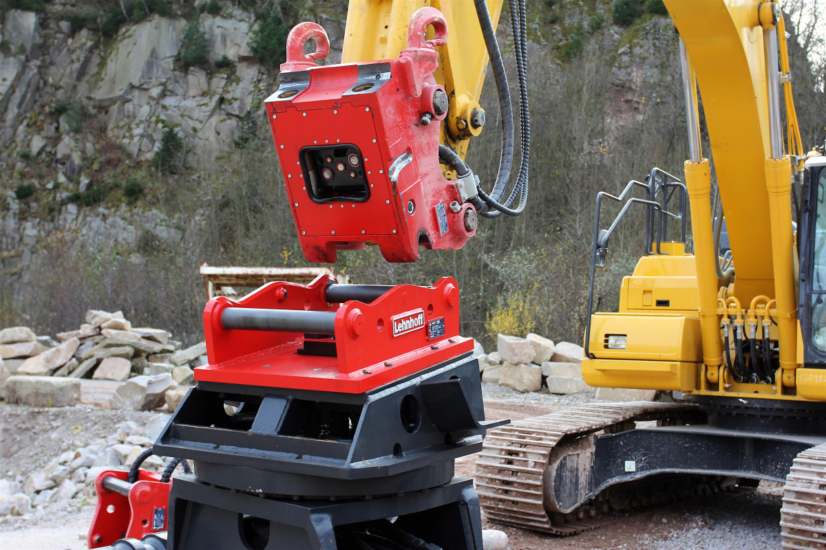 Vollhydraulischer SQ70 an einem 21-t-Bagger mit im Gehäuse integrierter Ventiltechnik.