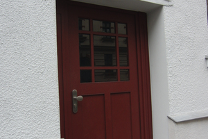  Das Mehrfamilienhaus in der Leipziger Hahnemannstraße zeigt mit geschwungenen Linien und floralen Ornamenten typische Elemente des späteren Jugendstils. 